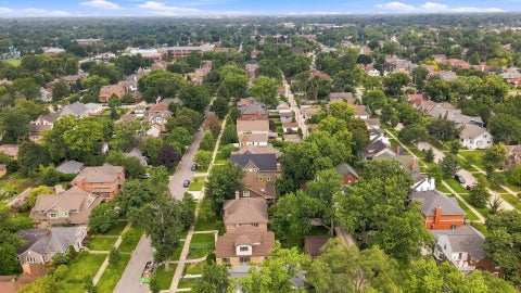 Tiny photo for 521 S Lincoln Avenue, Park Ridge, IL 60068 (MLS # 12747133)