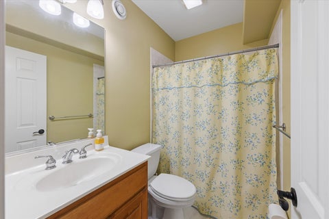 Tiny photo for 583 W Fay Avenue, Elmhurst, IL 60126 (MLS # 12780842)