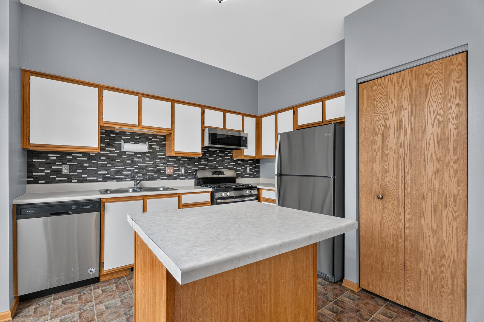 14029 S Emerald Court