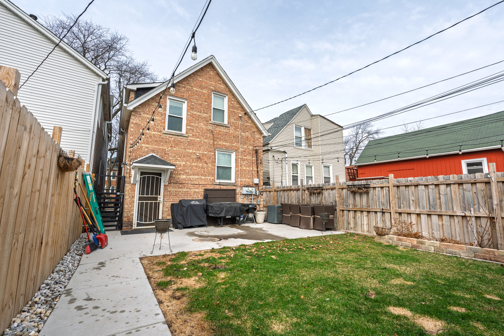 6825 S Rockwell Street