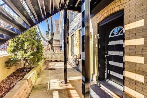 1730 W Beach Avenue 2