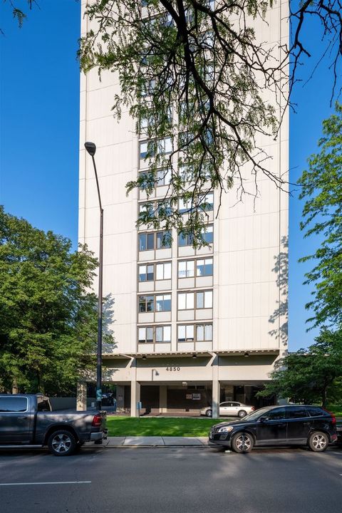 4850 S Lake Park Avenue 2508B Chicago IL 60615