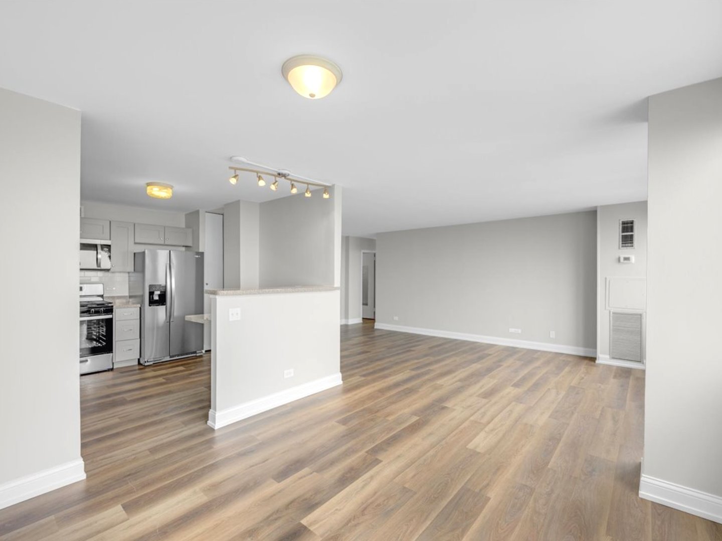 4850 S Lake Park Avenue 2508B