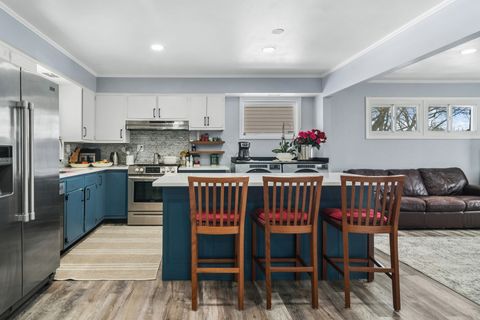 Tiny photo for 312 Meadow Lane, Lake Zurich, IL 60047 (MLS # 12592727)