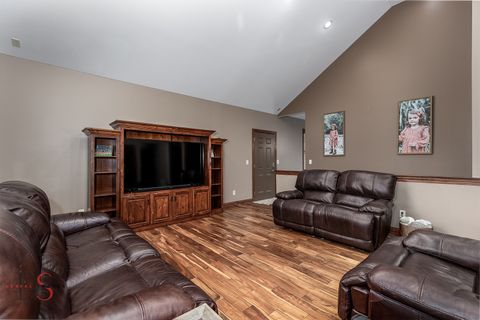 Tiny photo for 2834 E 2525th Road, Marseilles, IL 61341 (MLS # 12501449)