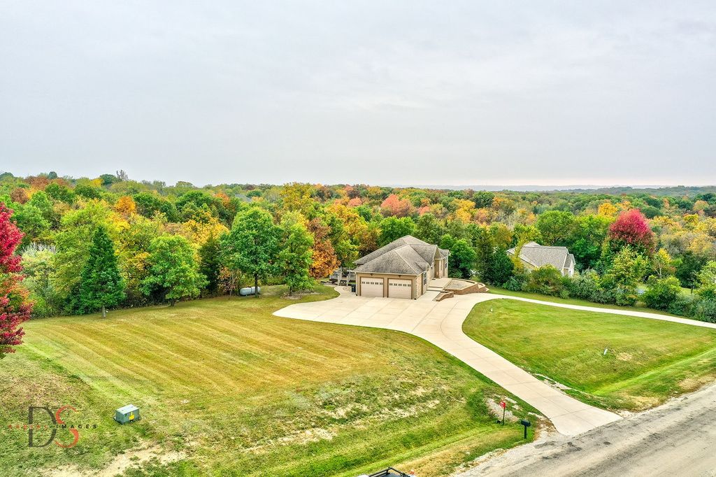 Photo for 2834 E 2525th Road, Marseilles, IL 61341 (MLS # 12501449)