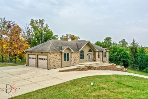 Tiny photo for 2834 E 2525th Road, Marseilles, IL 61341 (MLS # 12501449)