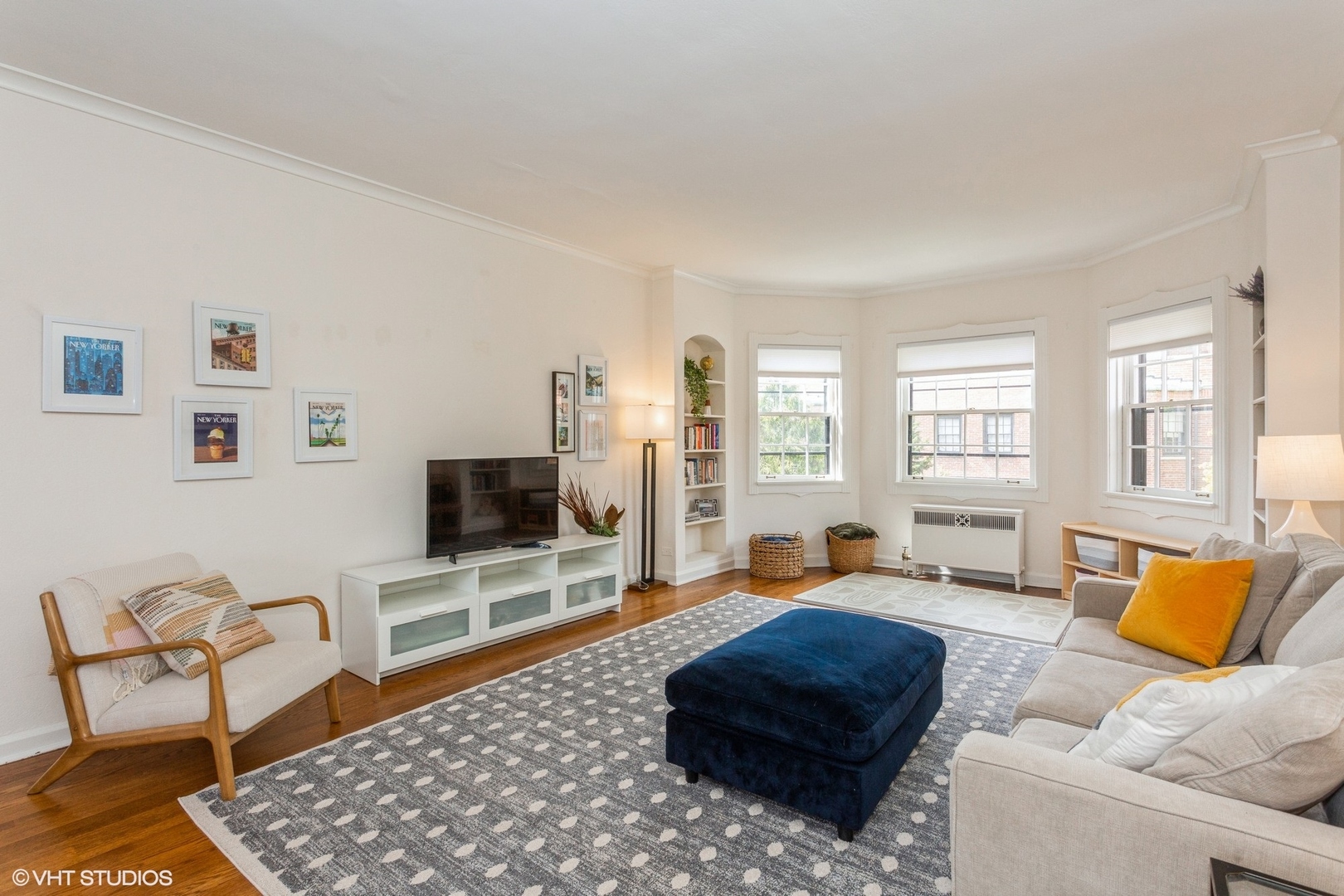 2457 Prairie Avenue 3C