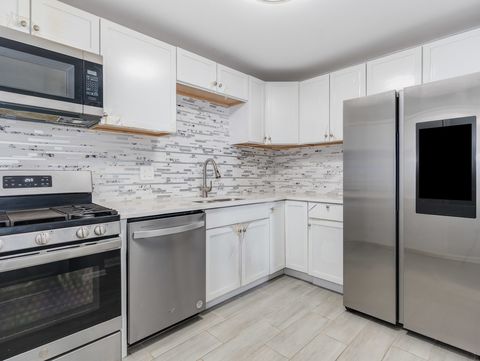 Tiny photo for 4721 Saint Joseph Creek Road #5F, Lisle, IL 60532 (MLS # 12534735)