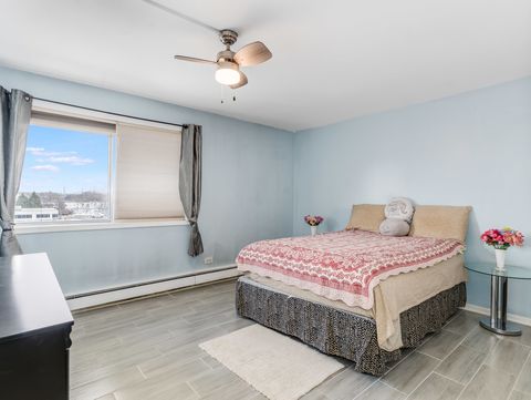 Tiny photo for 4721 Saint Joseph Creek Road #5F, Lisle, IL 60532 (MLS # 12534735)