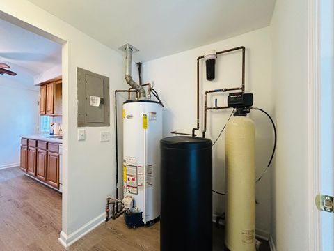 Tiny photo for 37706 N Nippersink Place, Spring Grove, IL 60081 (MLS # 12397197)