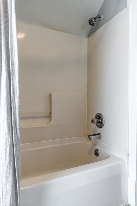 Tiny photo for 606 Indian Road, Davenport, IA 52802 (MLS # 12621436)