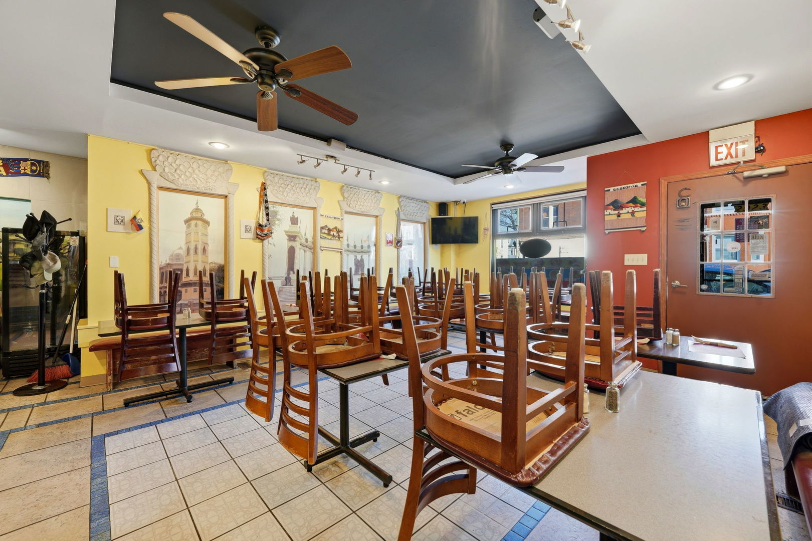 2923 W Diversey Avenue