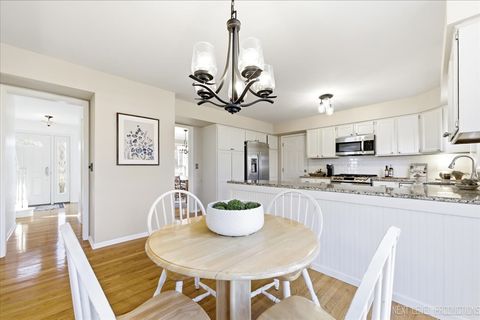 Tiny photo for 549 Bloomfield Circle, Geneva, IL 60134 (MLS # 12561778)