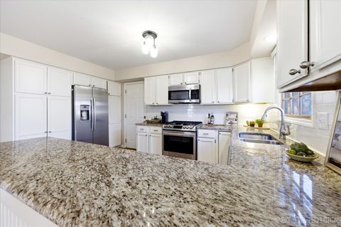 Tiny photo for 549 Bloomfield Circle, Geneva, IL 60134 (MLS # 12561778)