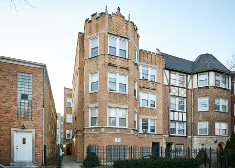 6318 N Mozart Street 2F Chicago IL 60659