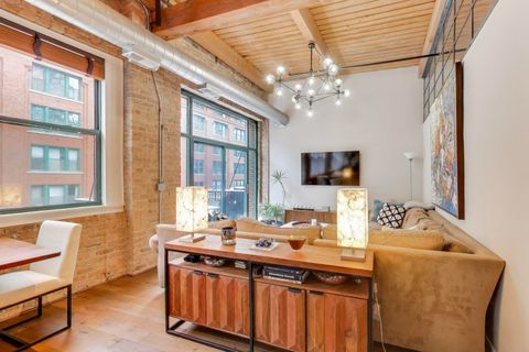 Tiny photo for 420 W Ontario Street #404, Chicago, IL 60654 (MLS # 12549058)