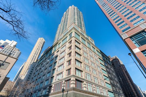 Photo of 100 E HURON Street #4101, Chicago, IL 60611 (MLS # 12550713)