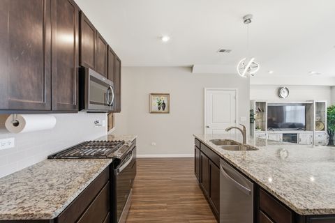 Tiny photo for 2235 Ryegrass Lane #68002, Bolingbrook, IL 60490 (MLS # 12588385)