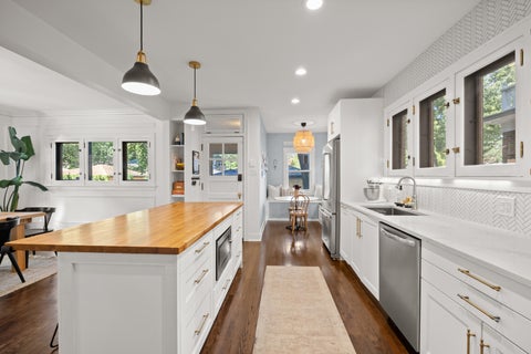 Tiny photo for 843 N Oak Park Avenue, Oak Park, IL 60302 (MLS # 12743609)