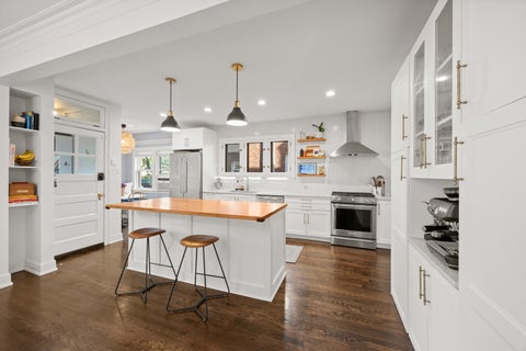 Tiny photo for 843 N Oak Park Avenue, Oak Park, IL 60302 (MLS # 12743609)