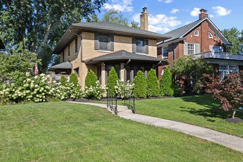 Photo of 843 N Oak Park Avenue, Oak Park, IL 60302 (MLS # 12743609)