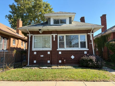 Photo of 7719 S Oglesby Avenue, Chicago, IL 60649 (MLS # 12792092)