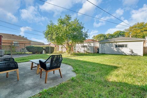 Tiny photo for 330 Geneva Avenue, Bellwood, IL 60104 (MLS # 12497284)