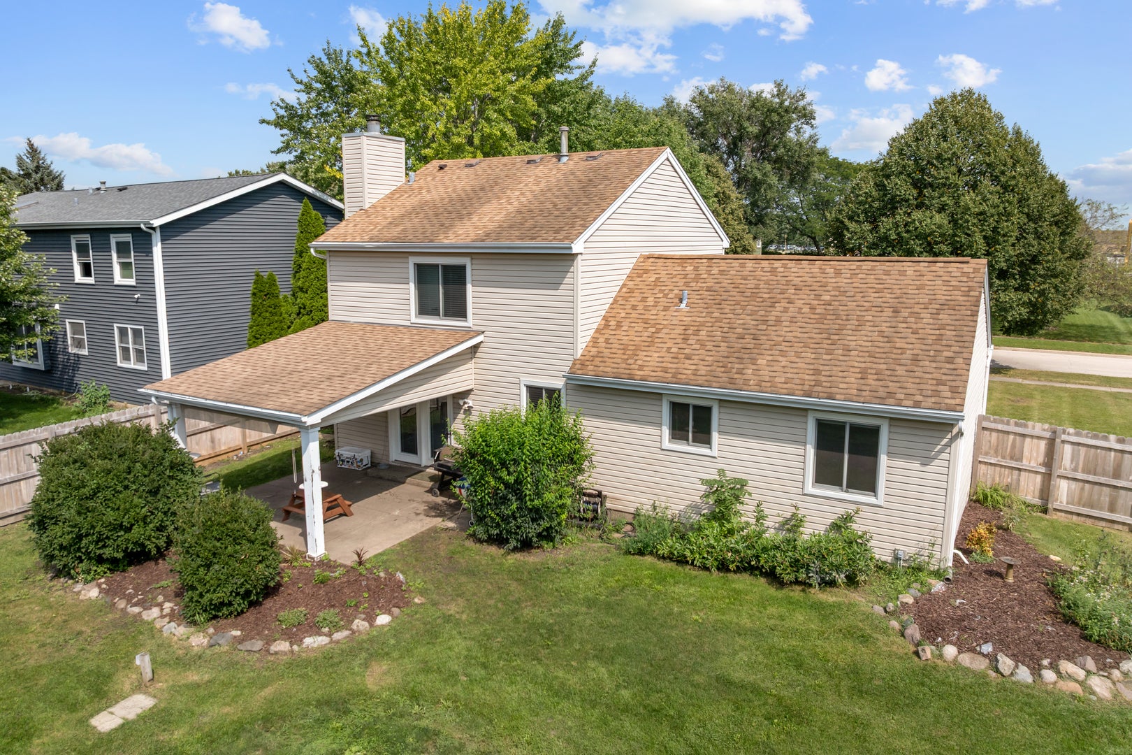 1102 Amberwood Drive