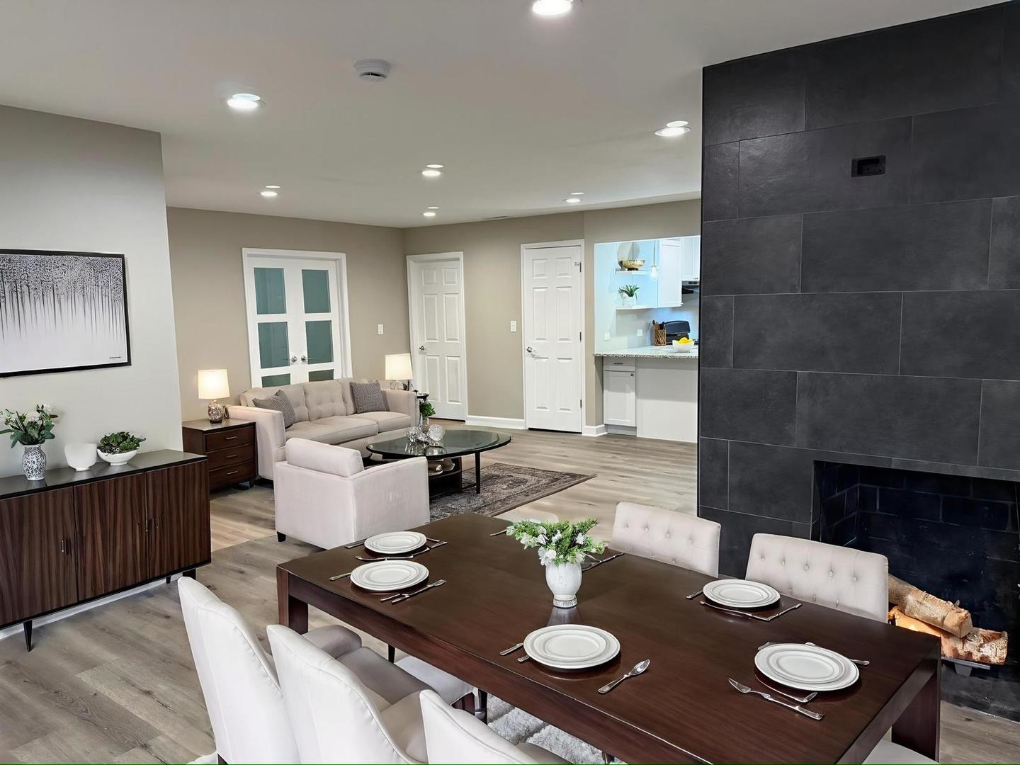 363 Indianwood Boulevard