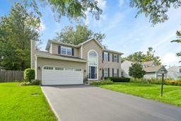 28 Hampton Street Cary IL 60013