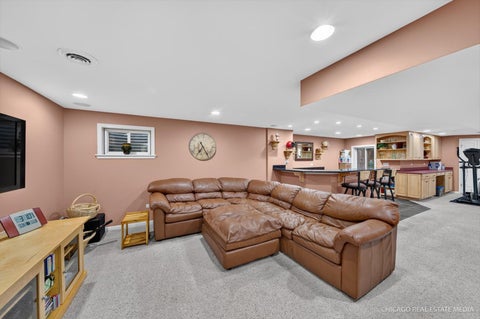Tiny photo for 1172 Hillcrest Lane, Woodridge, IL 60517 (MLS # 12743124)