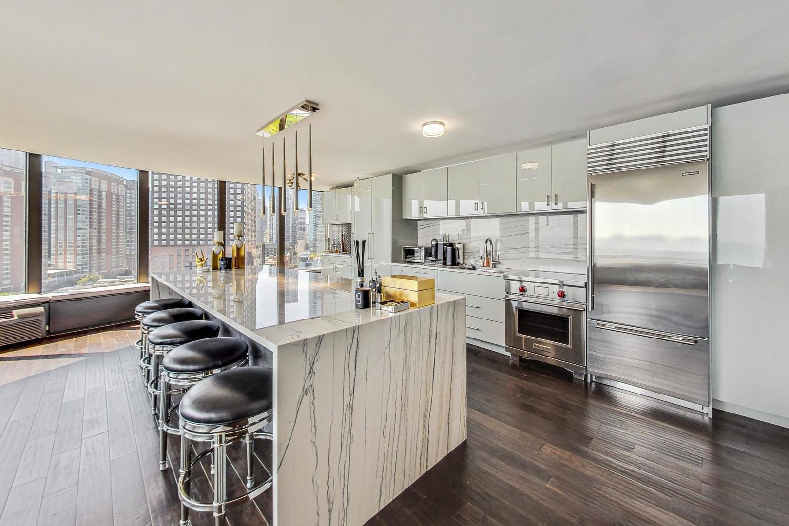 505 N LAKE SHORE Drive 1614-15