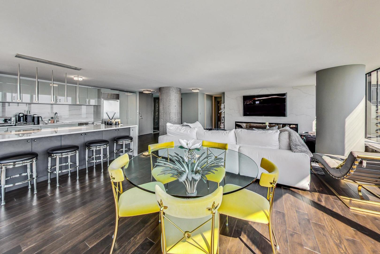 505 N LAKE SHORE Drive 1614-15
