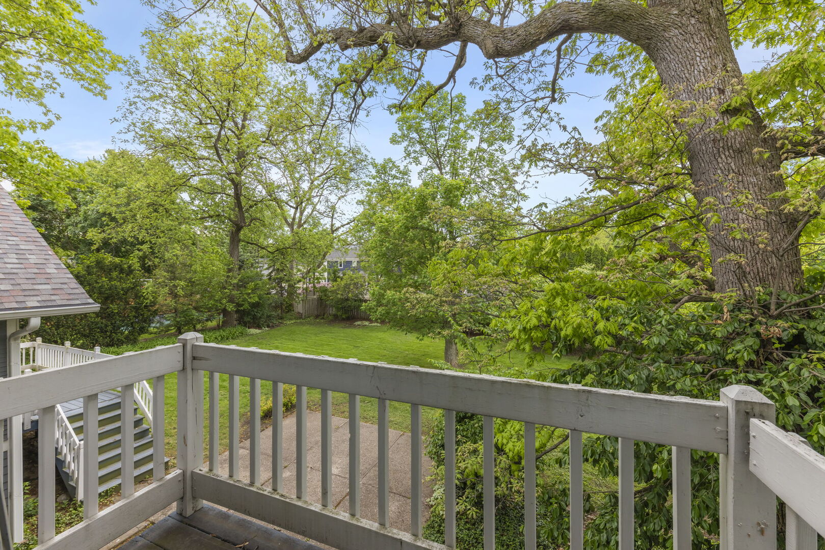 506 Carleton Avenue
