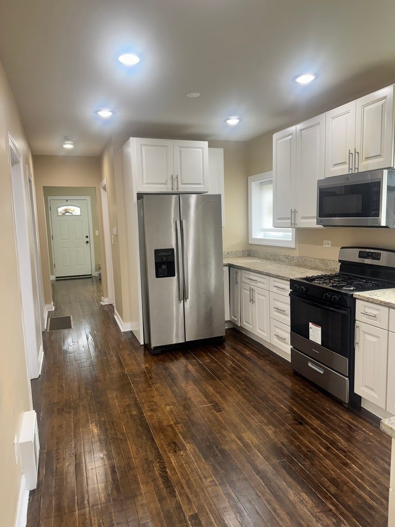146 E 24th Street