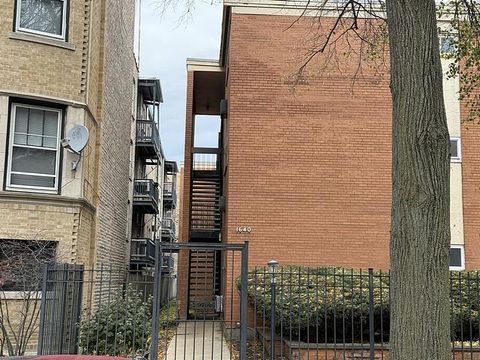 Tiny photo for 1636 W Estes Avenue #108, Chicago, IL 60626 (MLS # 12523429)