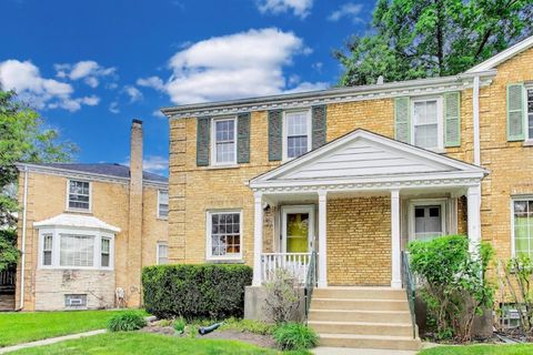 Photo of 6436 N Oketo Avenue, Chicago, IL 60631 (MLS # 12662875)