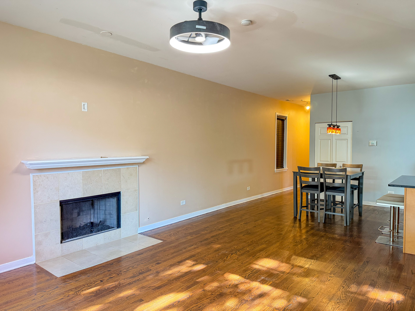 1300 W GRENSHAW Street B