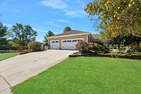 Tiny photo for 3211 Leafy Lane, Bloomington, IL 61704 (MLS # 12496009)