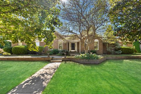 Photo of 3211 Leafy Lane, Bloomington, IL 61704 (MLS # 12496009)