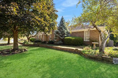 Tiny photo for 3211 Leafy Lane, Bloomington, IL 61704 (MLS # 12496009)