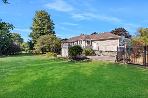 Tiny photo for 3211 Leafy Lane, Bloomington, IL 61704 (MLS # 12496009)