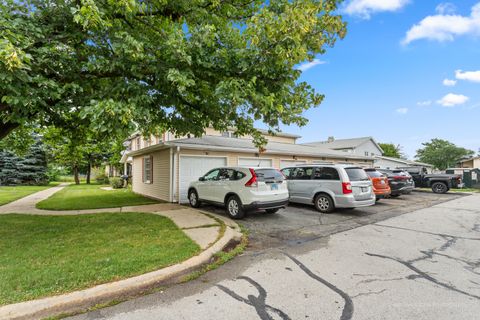 Tiny photo for 8 WILDWOOD Lane #G, Bolingbrook, IL 60440 (MLS # 12364591)