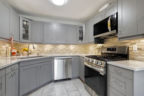 Tiny photo for 3S255 Briarwood Drive, Warrenville, IL 60555 (MLS # 12615531)