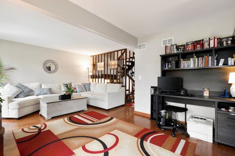 Tiny photo for 3S255 Briarwood Drive, Warrenville, IL 60555 (MLS # 12615531)