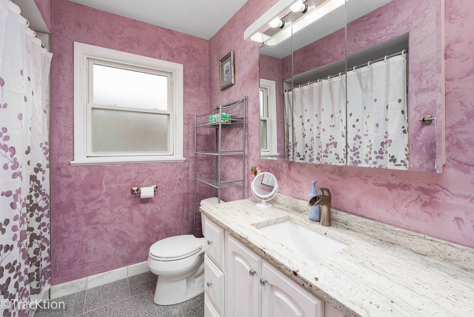 1606 Forest Road