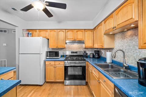 Tiny photo for 1623 SALISBURY Court #C, Wheaton, IL 60187 (MLS # 12700289)