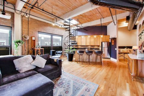 Tiny photo for 1728 N DAMEN Avenue #310, Chicago, IL 60647 (MLS # 12582743)