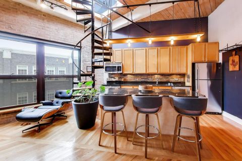 Tiny photo for 1728 N DAMEN Avenue #310, Chicago, IL 60647 (MLS # 12582743)